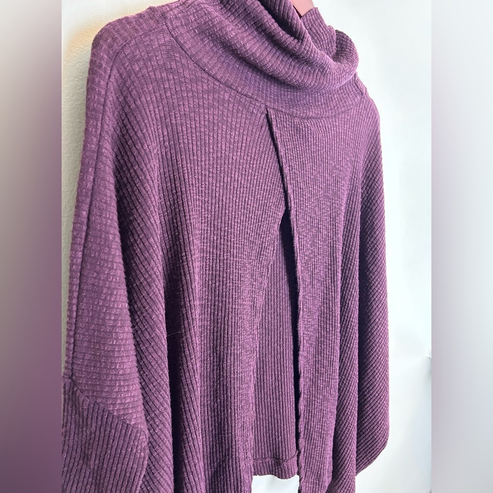 Free People Beach Burgundy World Traveler Cowl Neck Split Back Top Size Large - Picture 6 of 11